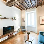 Vite Luxury Apartment