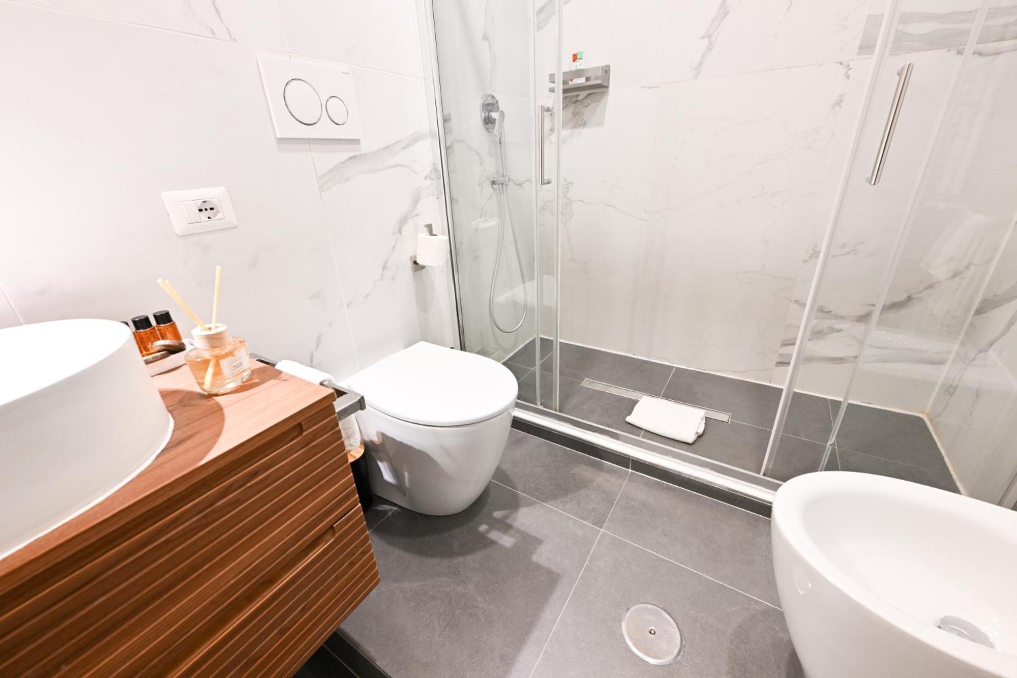 Vite Luxury Apartment *