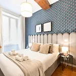 Vite Luxury Apartment
